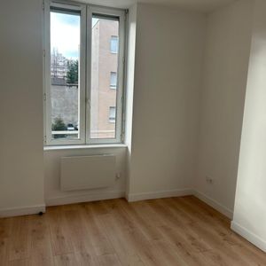 Appartement 2 pièces à louer St Étienne - 42000 / Réf: LA4057-COMPANY39997BYE - Photo 2