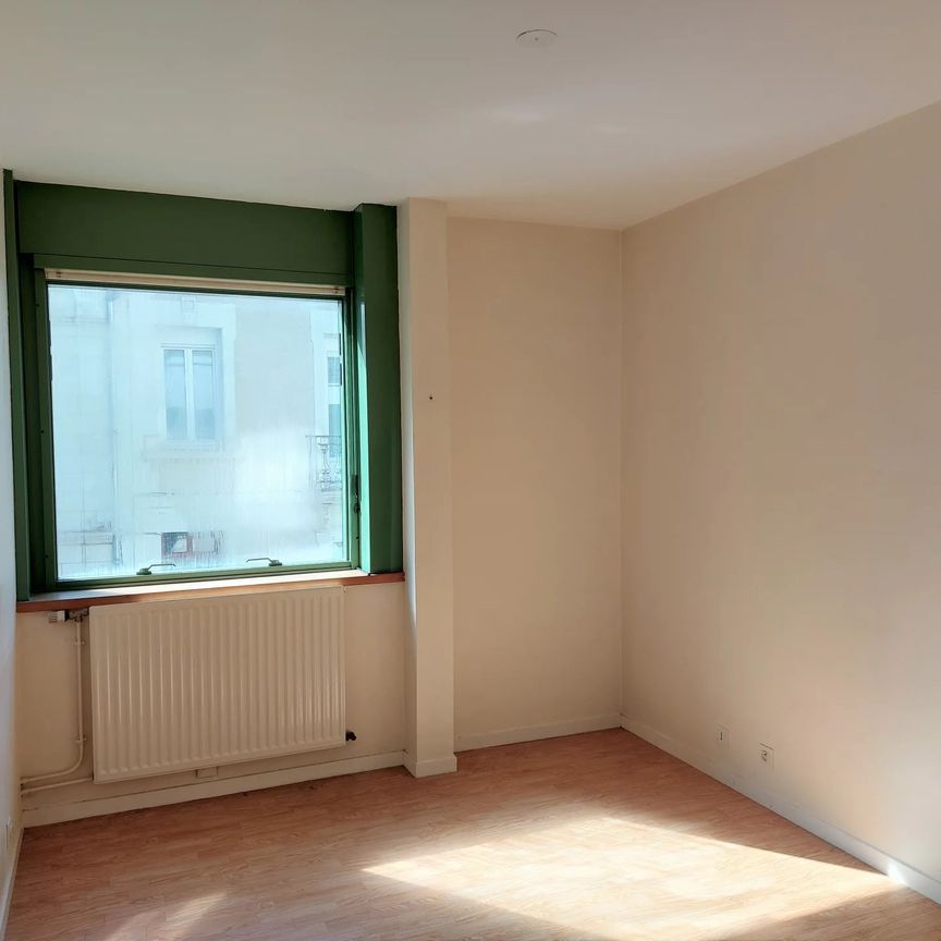 Location Appartement 2 pièces 52m² TOURS 37000 - Photo 1