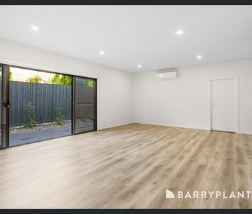 4-Bedroom, 3-Bathroom Townhouse with Flexible Floorplan. - Photo 5