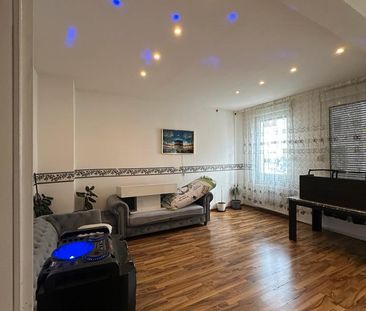 Helle großzügige 4-Zimmer Wohnung in Solingen Höhscheid - Photo 2