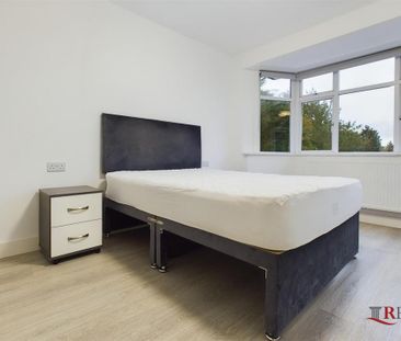 House share to rent - Photo 2