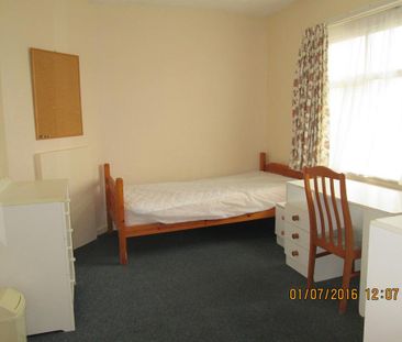 3 bedroom property to rent - Photo 1