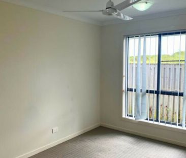 3 Bedroom home - Available in Blacks Beach! - Photo 3