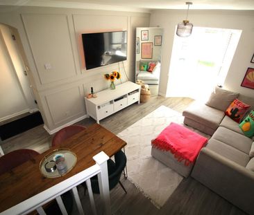 Goddard Close, Maidenbower, Crawley - Photo 1