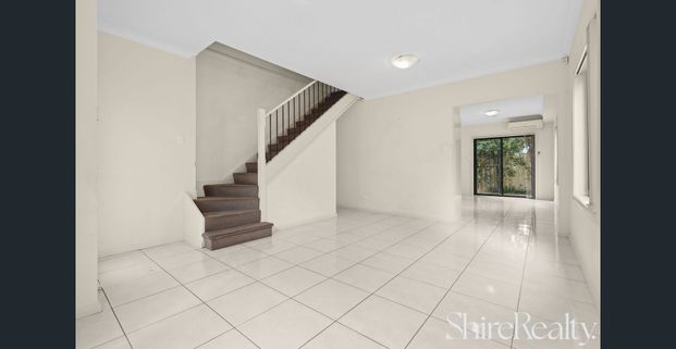 Freshly painted family home - Photo 1