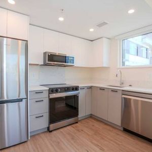 1 MONTH FREE! BRAND-NEW STUDIO APARTMENTS W/ AC @ RENFREW VILLAGE! - Photo 2