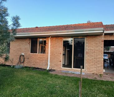 Bassendean - Photo 6