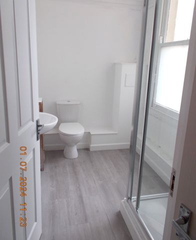 Student Properties to Let - Photo 4