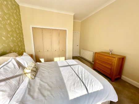 Academy Place, Coatbridge, North Lanarkshire, ML5 3AX - Photo 4