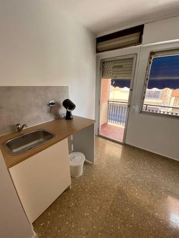 Carrer Joan Lluis Vives, Manises, Valencian Community 46940 - Photo 5