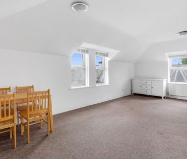 1 bedroom Flat To Let - Photo 3
