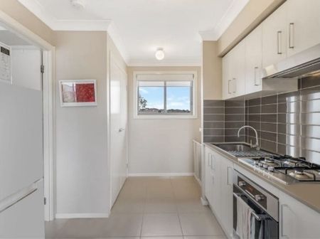 One Bedroom Granny Flat in Prime Location - Photo 4