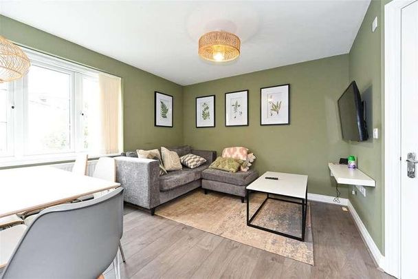 Baxendale Road, Chichester, PO19 - Photo 1