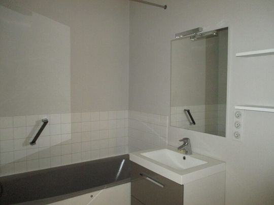 Location Appartement 4 pièces 89m² ORLEANS 45000 - Photo 1