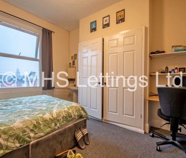 12 Bedroom Mid Terraced House for rent in Hyde Park Road - Photo 6