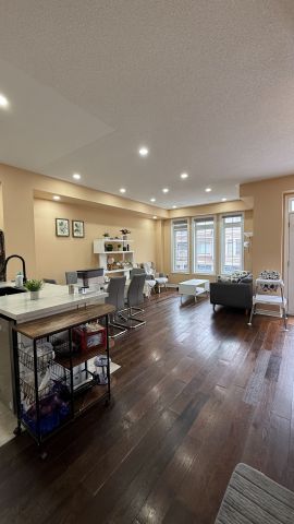 For Lease - 2435 Greenwich Drive Unit# 21, Oakville, Ontario - Photo 4