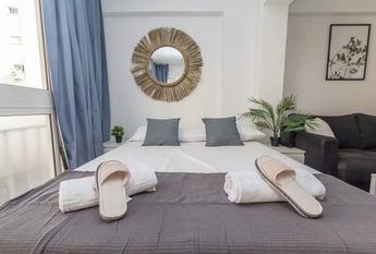 Calle Lozano de Torres, Málaga, Andalusia 29013