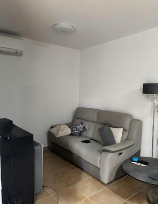 Location Appartement 2 pièces 57m² GONFARON 83590 - Photo 1