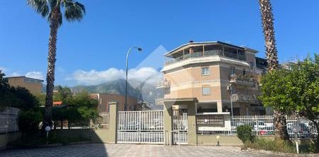 Trilocale in affitto - Photo 2