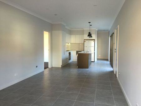 Executive Style Three Bedroom Villa - Photo 2