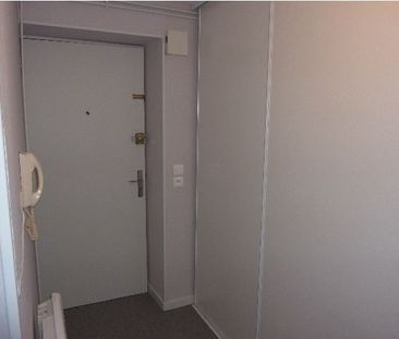 Location Appartement 4 pièces 76m² - Photo 3