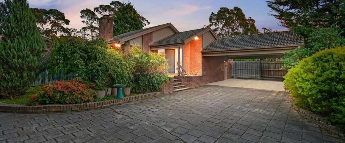 Spacious 5 bedroom Family Home Awaits - Photo 1