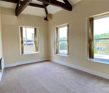 Wellington Road, Dewsbury, West Yorkshire, WF13 - Photo 2