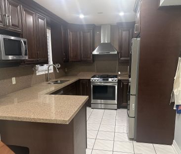 For Lease - 10 Pertosa Drive, Brampton, Ontario - Photo 6