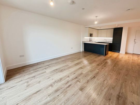 Burnt Mill, Harlow - Photo 1