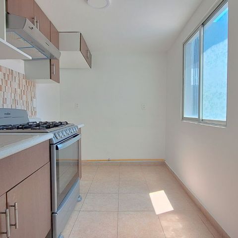 Depto en renta sobre MIRAMONTES, remodelado y muy iluminado - Photo 1