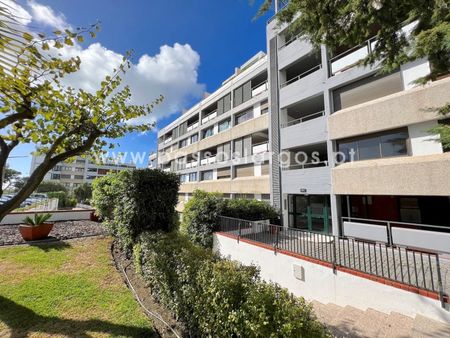 Apartamento T3+1 em Lisboa - Photo 2