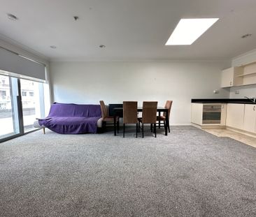 4A/15 Nelson St, Auckland with carpark - Photo 1