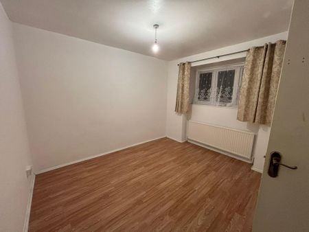 2 bedroom maisonette to rent - Photo 3