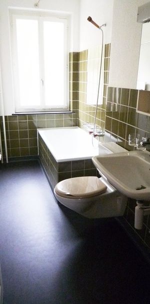 Urbanes Feeling in belebtem Stadtquartier - Photo 1