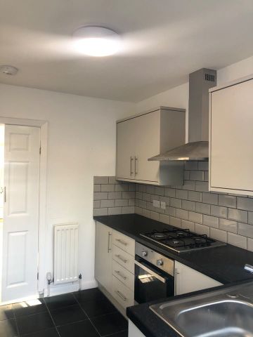 3 Bed Terraced House, Quorn Grove, B24 - Photo 3