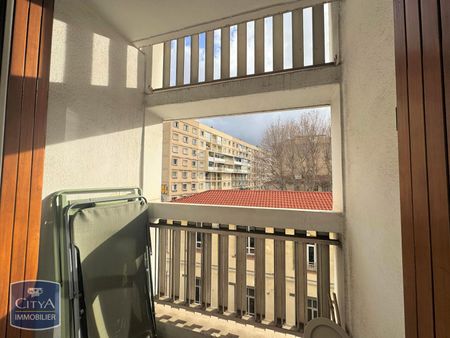 Location Appartement 1 pièce 30m² MARSEILLE 5ème - Photo 4