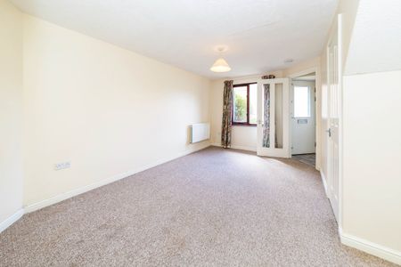2 bedroom house to rent Mayhouse Road, Burgess Hill, West Sussex, RH15 - Photo 2