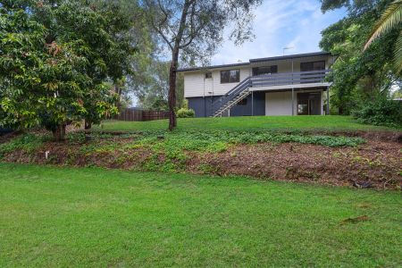 Perfect family Home! - Photo 3