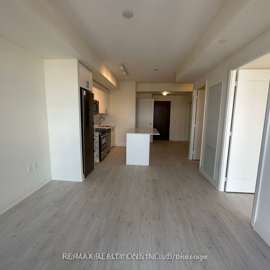 For Lease - 509 Dundas Street Unit# 715, Oakville, Ontario - Photo 1