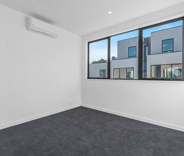 STUNNING TWO BEDROOM TOWNHOUSE - Photo 1