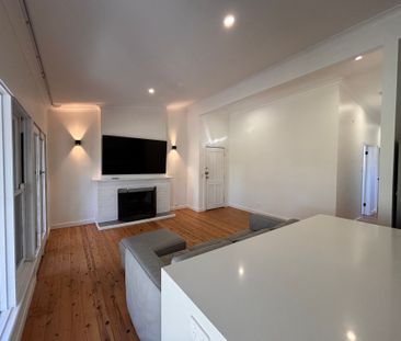 Spacious Retreat - Photo 3