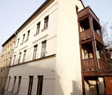 2-Zimmer-Wohnung mit BALKON, große Küche, Badewanne - frisch renoviert - Photo 1