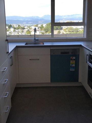 Fully renovated Brooklyn unit with great views! - Photo 4