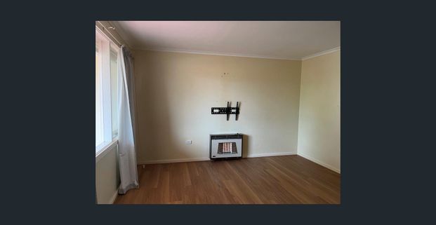 3 Bedrooms in Quiet Location - Photo 1