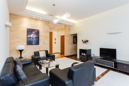 Apartament w budynku z basenem | CENTRUM - Zdjęcie 2