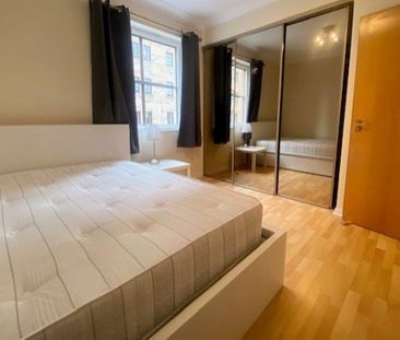 1 Bed Flat - Photo 3