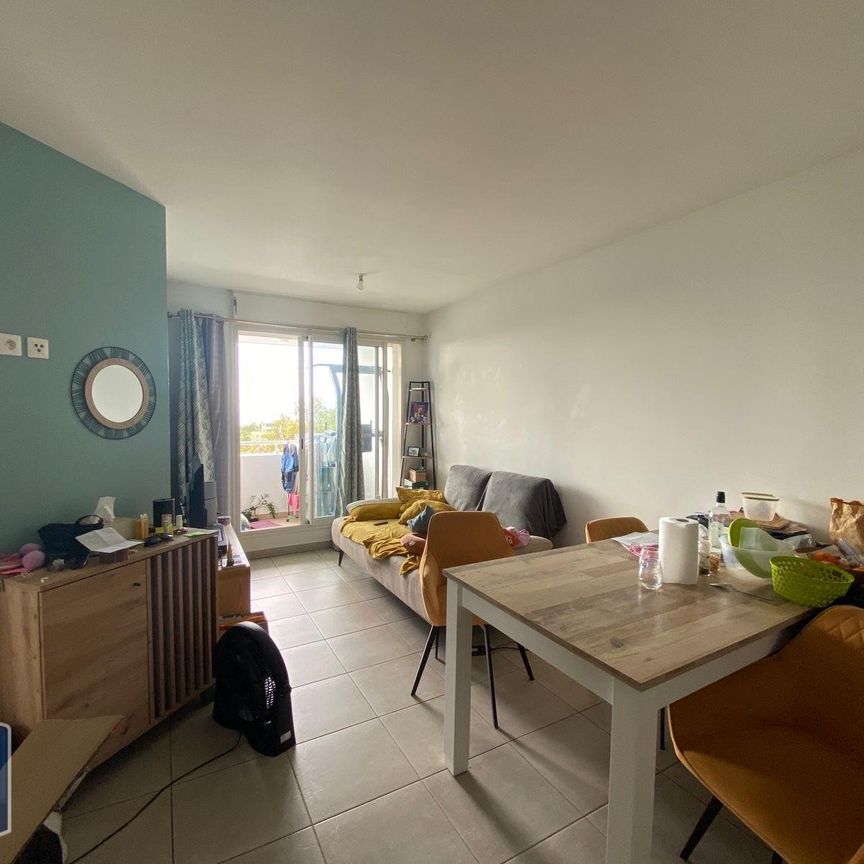 Location Appartement 3 pièces 58m² LA POSSESSION 97419 - Photo 1