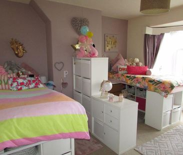 3 bedroom semi-detached house to rent - Photo 5