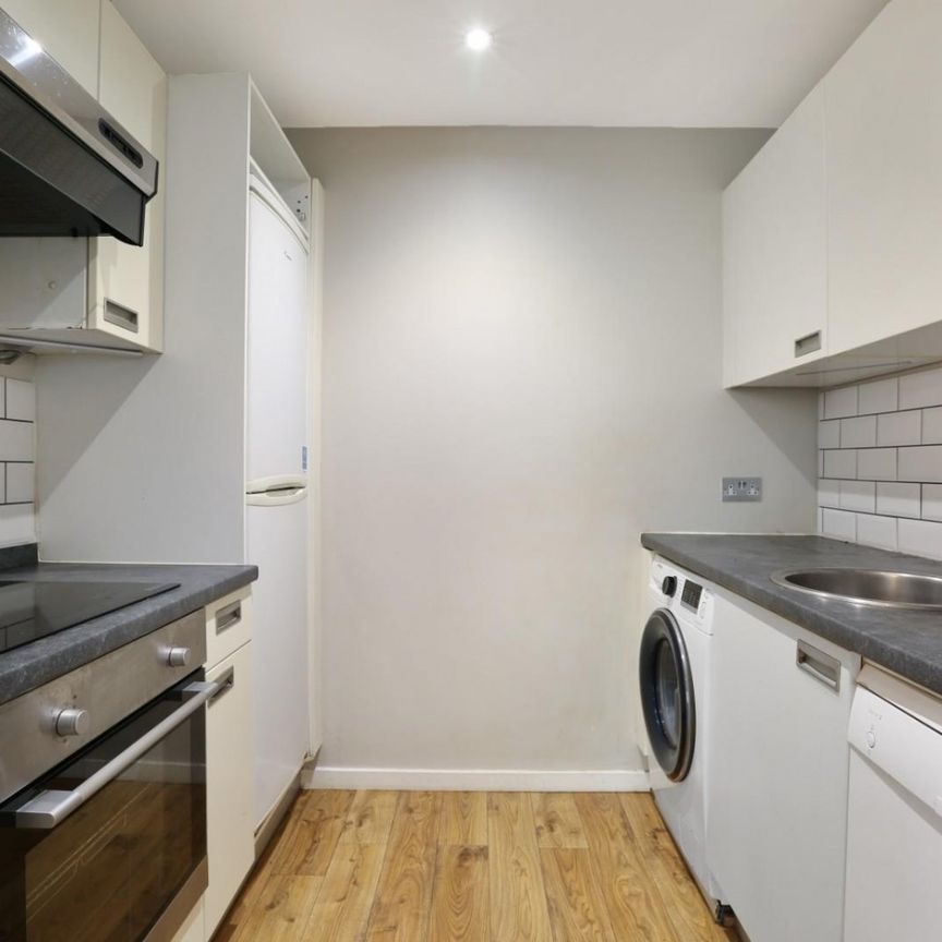 1 bedroom Flat To Let Total Size: 485 SQ FT - Photo 1