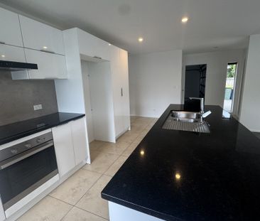 Renovated in the heart of Henderson - Photo 6